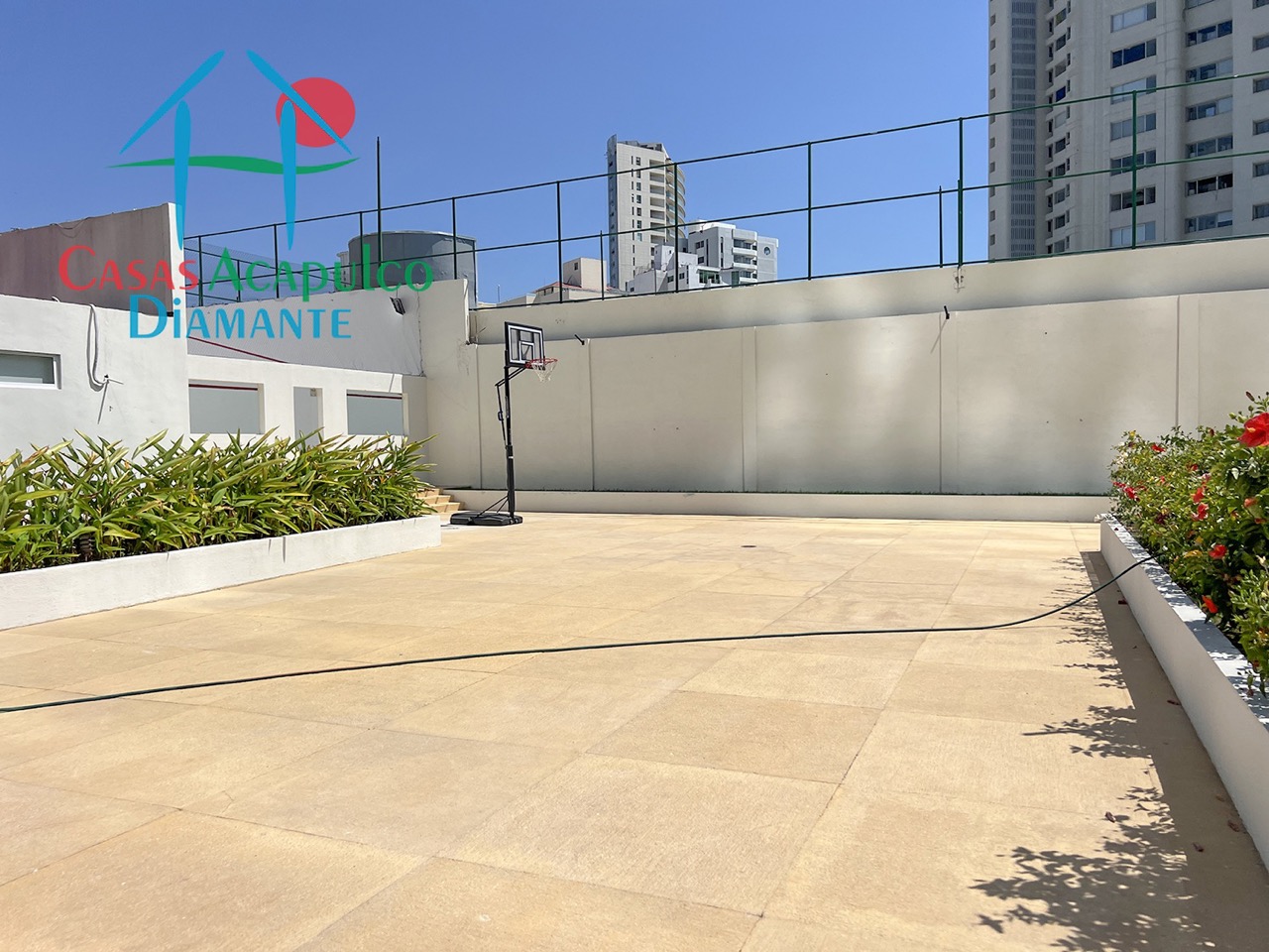 Acqualina Skylife - Canchas de usos múltiples 1